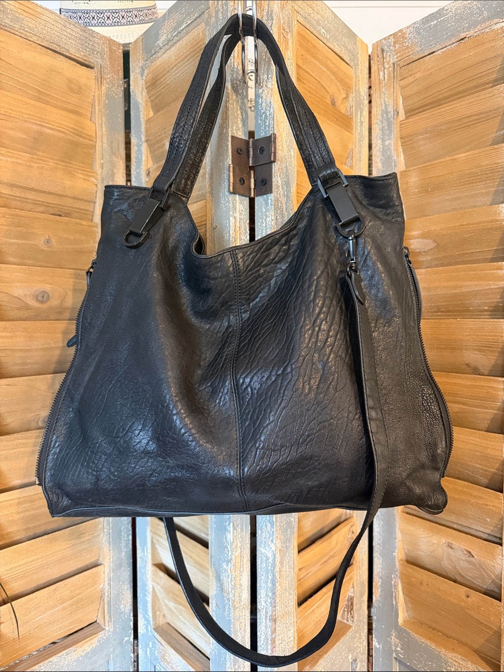 Vince Camuto Black Leather Tote Handbag - Classic Everyday Shoulder Bag